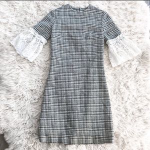 Beautiful vintage Handmade Houndstooth dress. Fits size Small